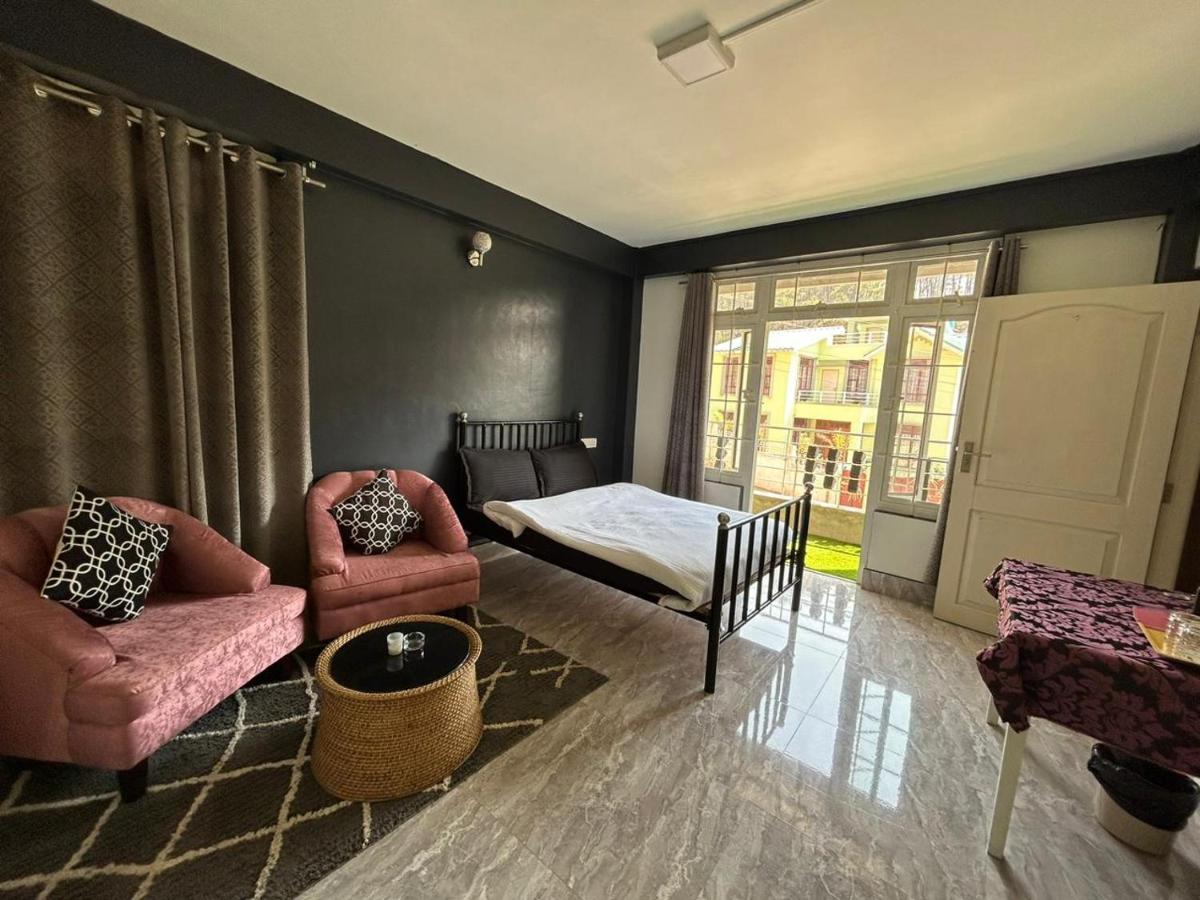 Na-U-Iaka Homestay Shillong Exterior foto