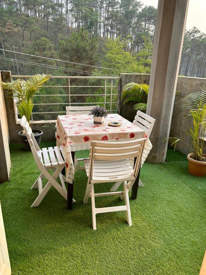 Na-U-Iaka Homestay Shillong Exterior foto