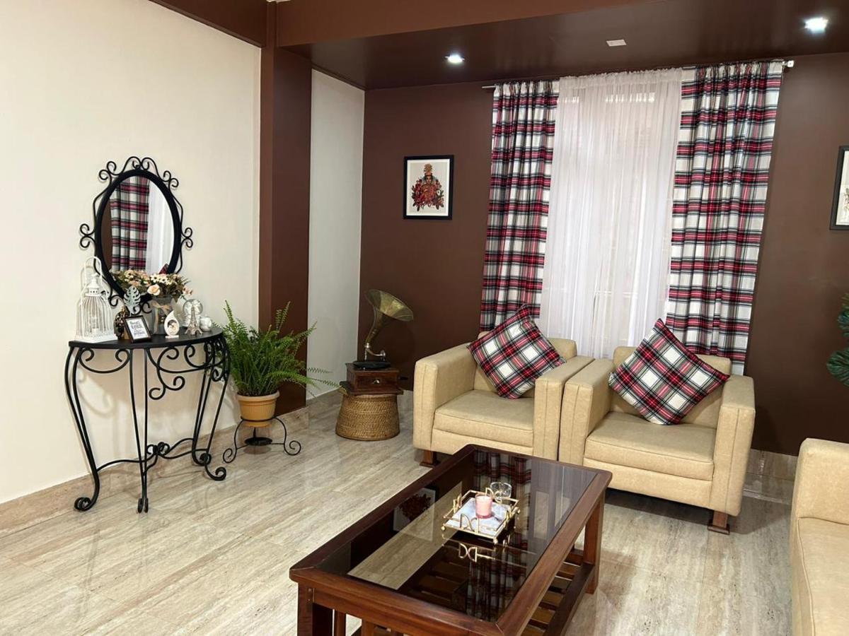 Na-U-Iaka Homestay Shillong Exterior foto